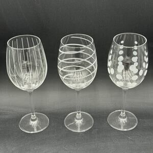 Wine Glasses by Mikasa in Pattern Cheers Set of 3 Vertical, Bubbles, and Swirl